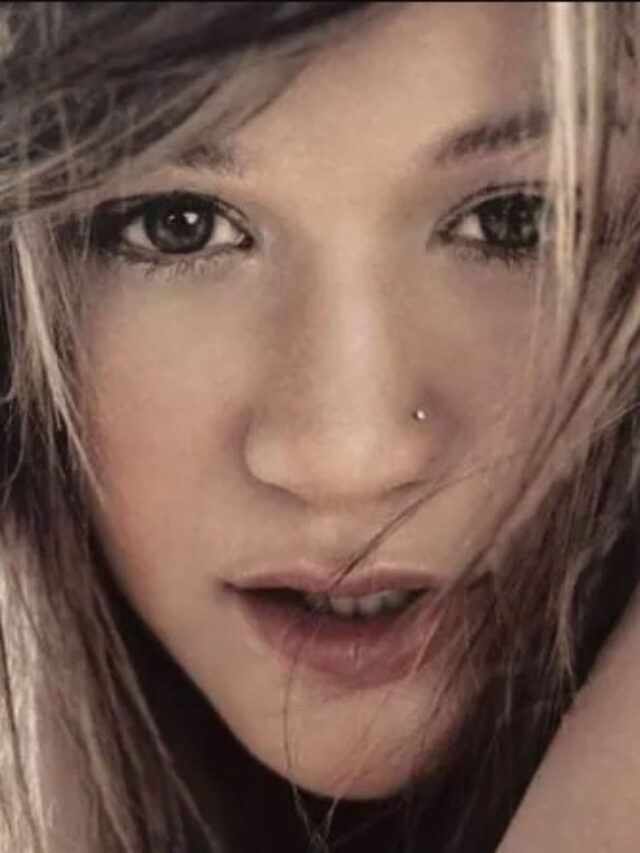 Kelly Clarkson expõe promessa quebrada do American Idol