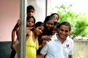 voluntarios trabalhando