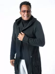 web-stories-Tony Gordon lança álbum maravilhoso, Black and White está disponível, confira. - Aconteceu no mundo da músicca - Rádio Social Plus Brasil