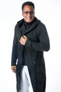 web-stories-Tony Gordon lança álbum maravilhoso, Black and White está disponível, confira. - Aconteceu no mundo da músicca - Rádio Social Plus Brasil