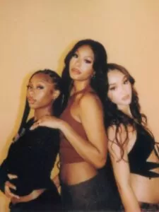 webstories - Losing You, novo single do FLO, ouça - Aconteceu no mundo da músicca - Rádio Social Plus Brasil