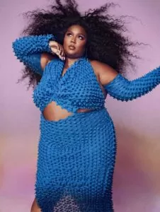 web-stories-Quem é Lizzo, a cantora que vem sendo destaque no mundo da música - MUSICA-EM-PAUTA - RADIO-SOCIAL-PLUIS-BRASIL-WEBRADIO-AOVIVO