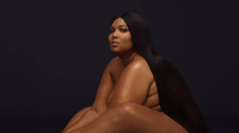 Lizzo - Rádio Social Plus Brasil