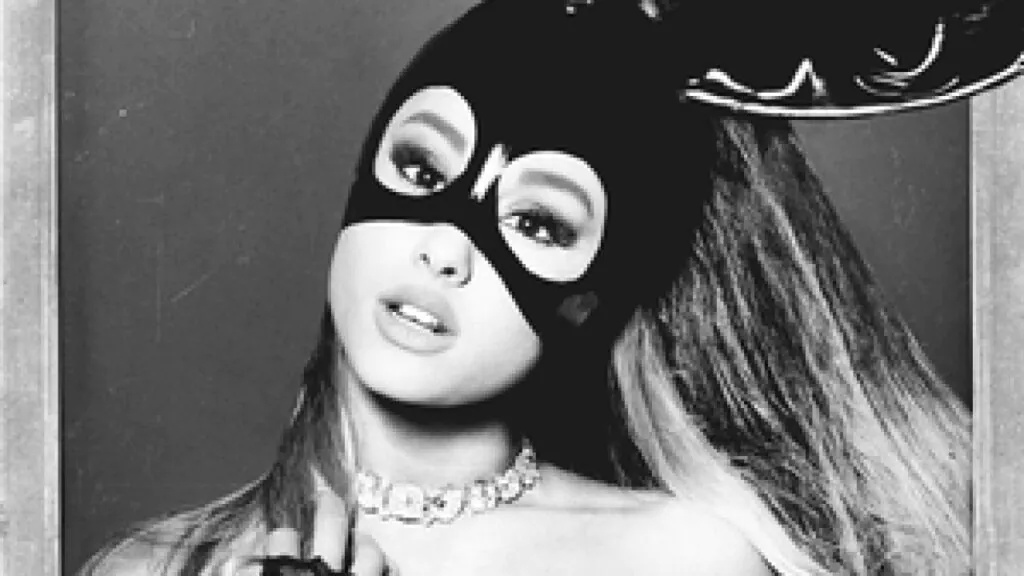 Ariana Grande - Rádio Social Plus Brasil