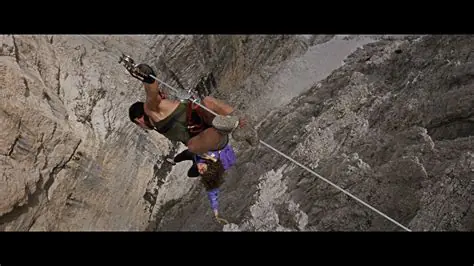Cena de Cliffhanger - Reprodução/Divulgação